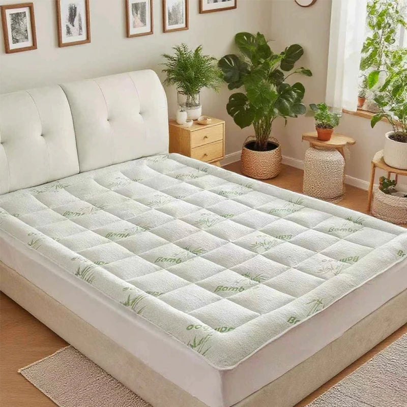 Queen Size Bamboo Viscose Mattress Topper, Thick Pillow Top Pad with Stretchable Pockets for 6-18 Inches
