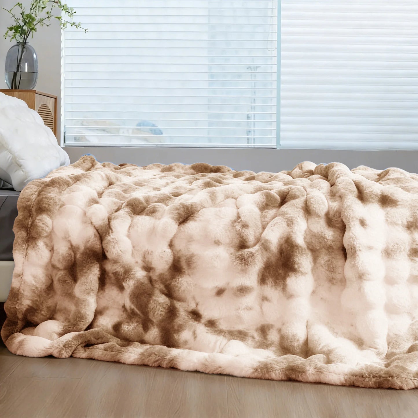 Soft Cozy Faux Fur Rabbit Blanket, Warm Thick for Bed Sofa Office, Elegant Home Decor, Perfect Gift, Durable and Versatile